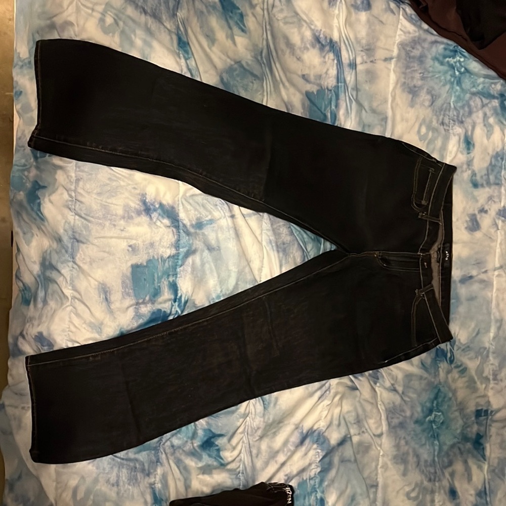 Jeans I can’t fit anymore barely worn